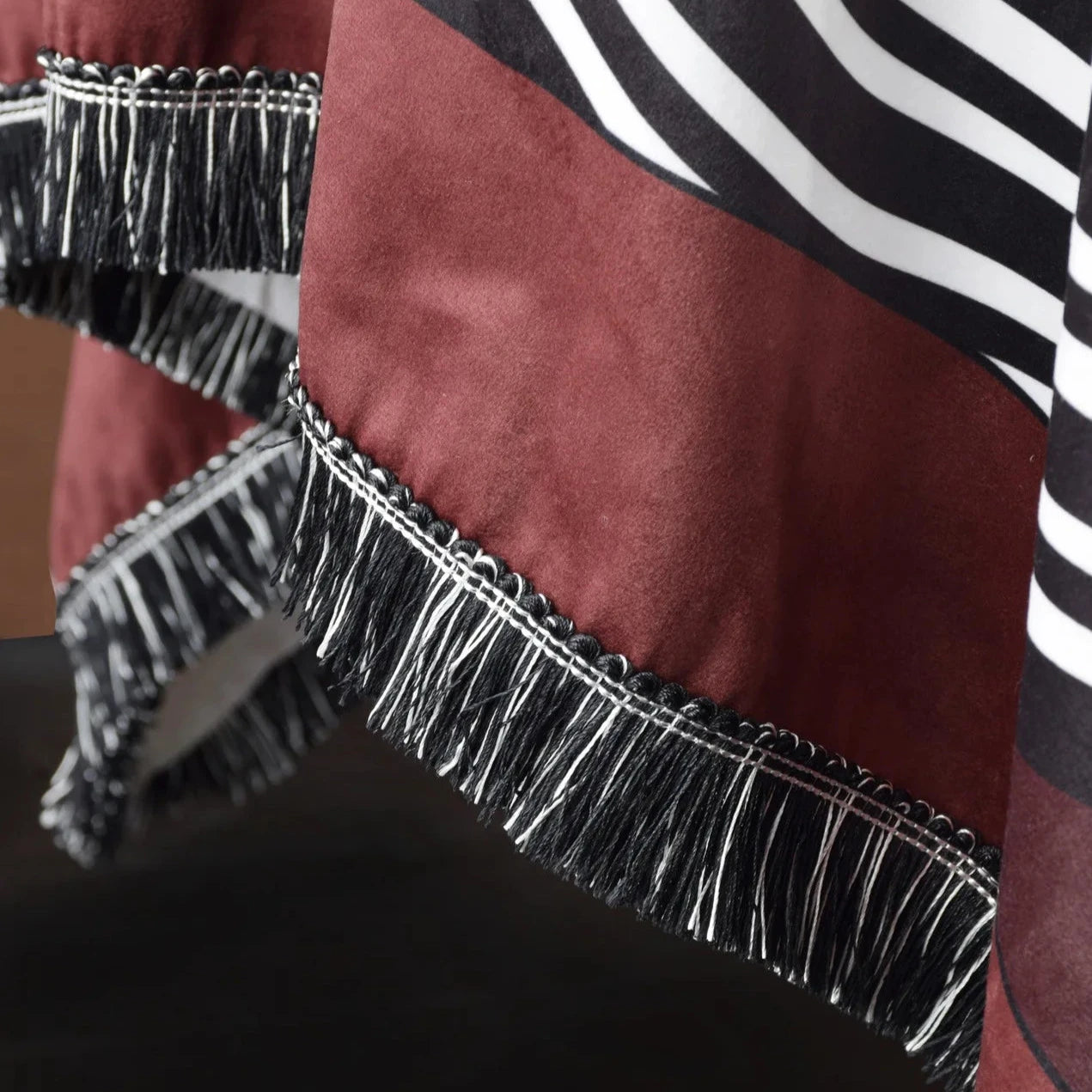 Arese Horse Print Velvet Tablecloth