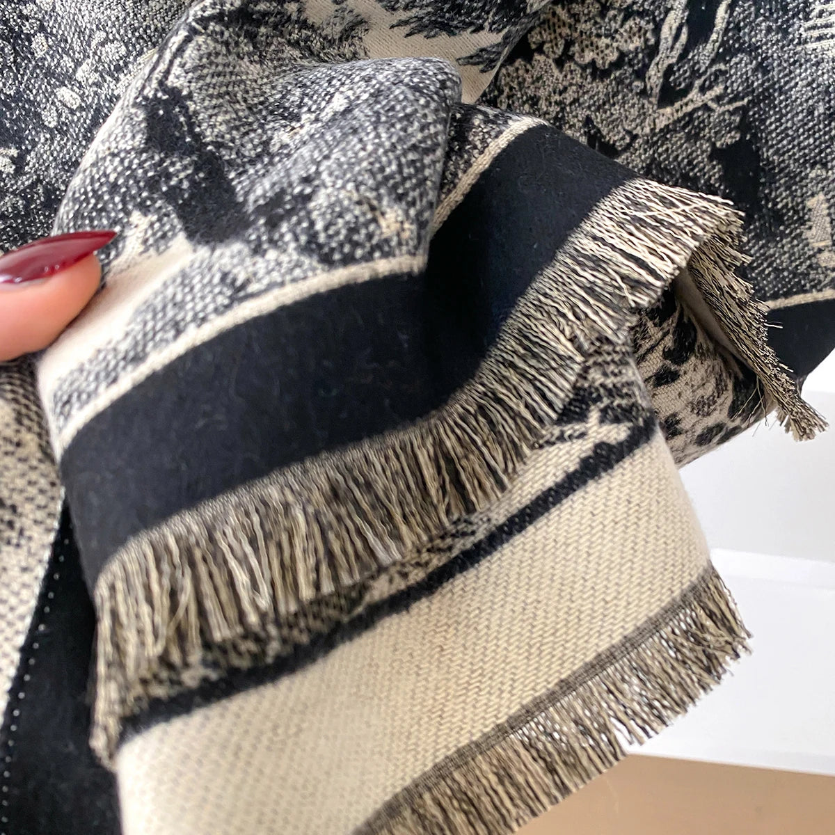 Foresta Pashmina Scarf Black