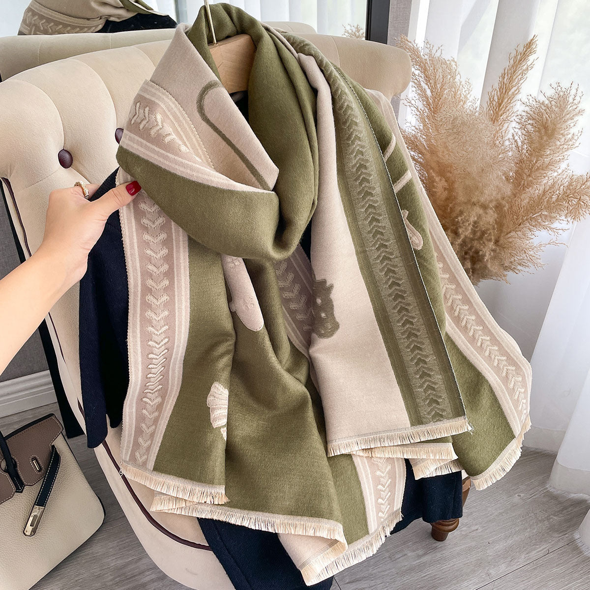 Aglaia Luxurious Pashmina Scarf Shawl Wrap