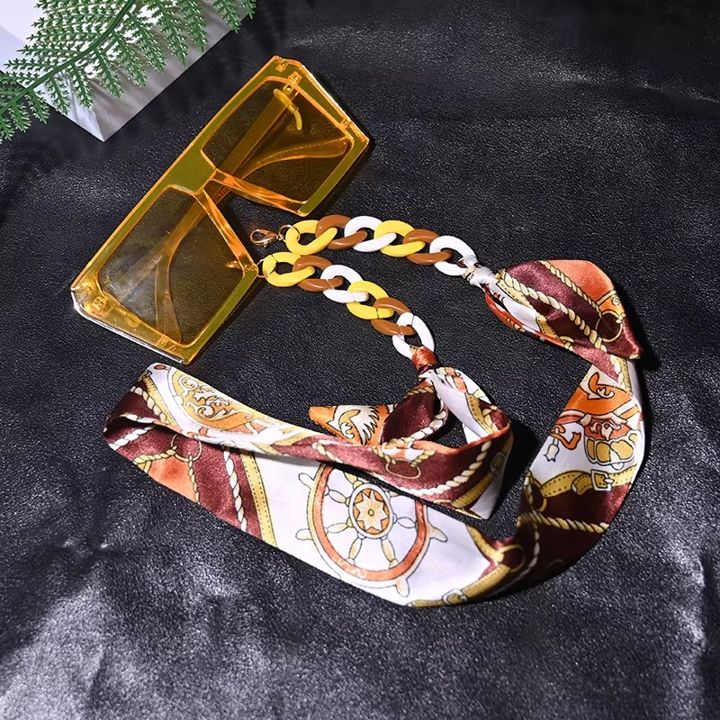 Silky Scarf Glasses Chain