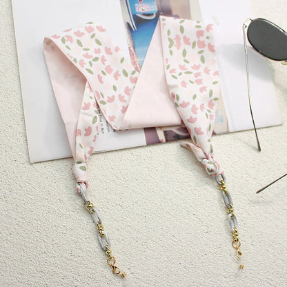 Silk Glasses Chain
