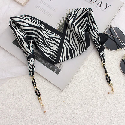 Silk Glasses Chain
