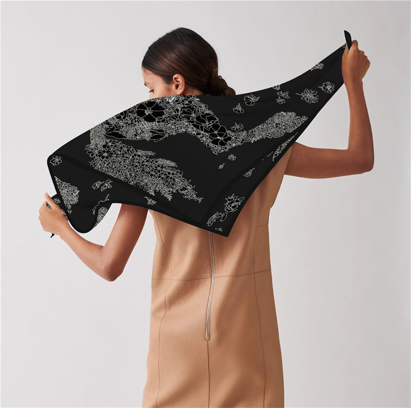 Pia Black Scarf / 90cm