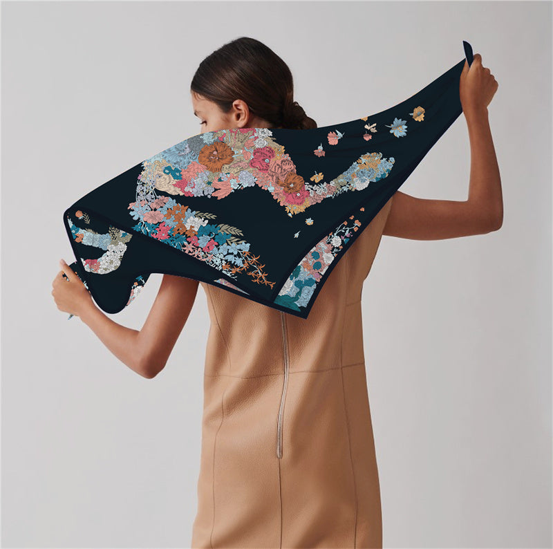 Pia Navy Scarf / 90cm