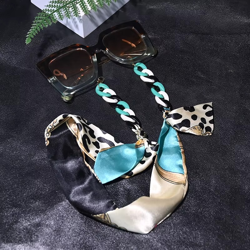 Silky Scarf Glasses Chain