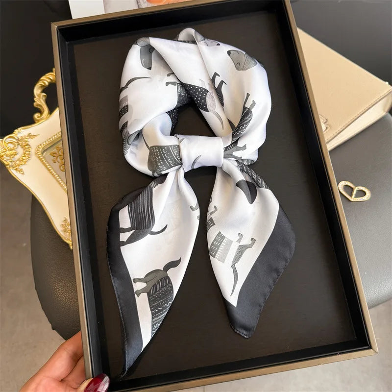 Dachshund White Scarf / 65cm