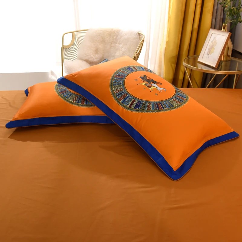 4-Piece Sateen Bedding Set (Jules / Orange)