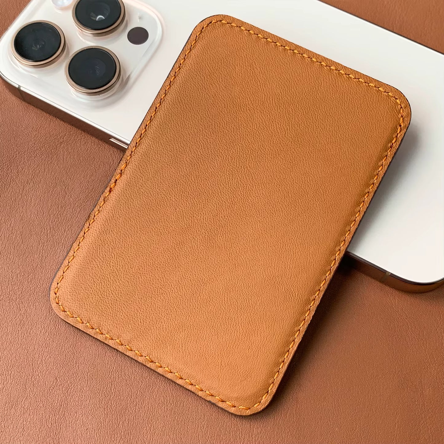 Cavallo Magnetic Card Holder