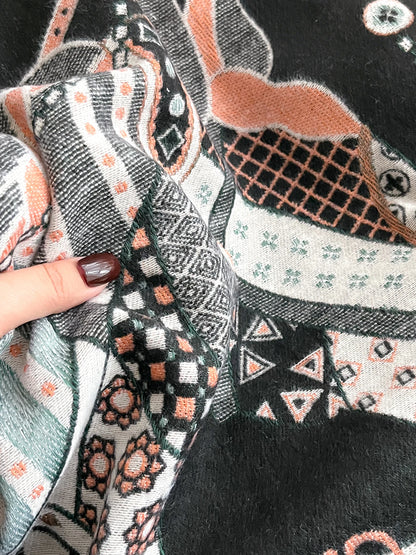 Edwige Pashmina Scarf Black