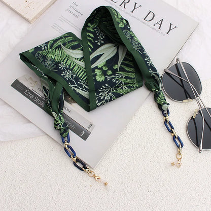 Silk Glasses Chain