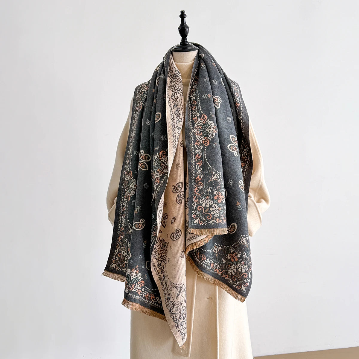 Susetta Pashmina Scarf Gray