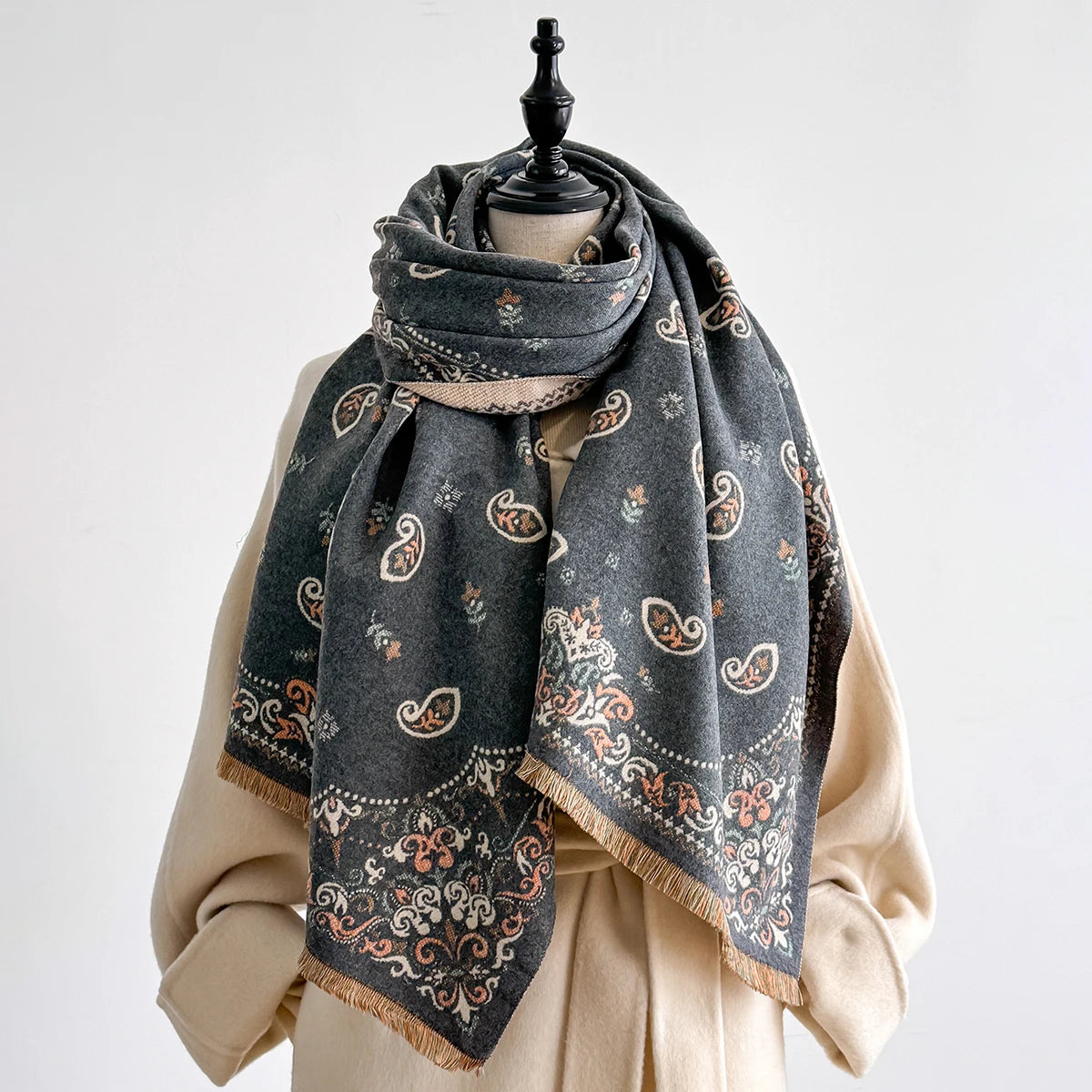 Susetta Pashmina Scarf Gray