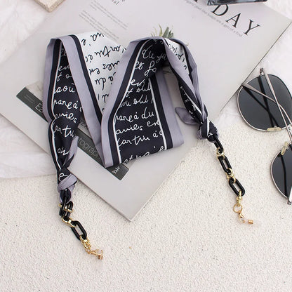 Silk Glasses Chain