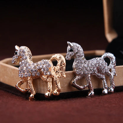 Crystal Horse Brooch (Gold)